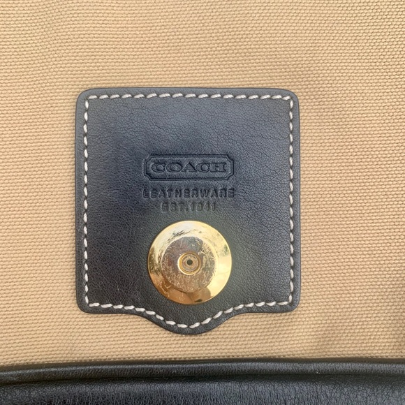 Coach mini bag with gold hardware! - Picture 4 of 7